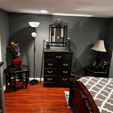 Quiet And Spacious Room1 Bolingbrook Bagian luar foto
