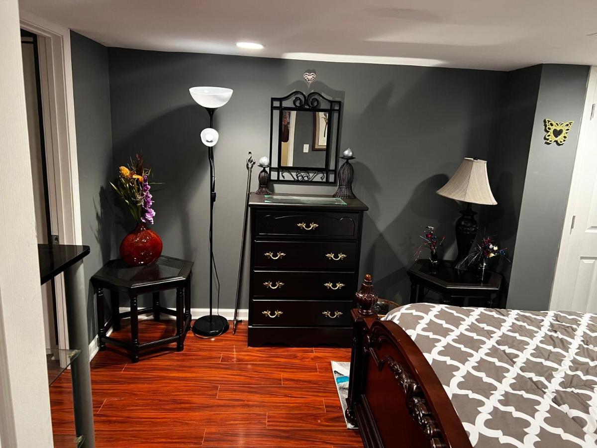 Quiet And Spacious Room1 Bolingbrook Bagian luar foto